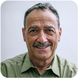 Dr. Peter Tossmann Portrait Dr. Peter Tossmann